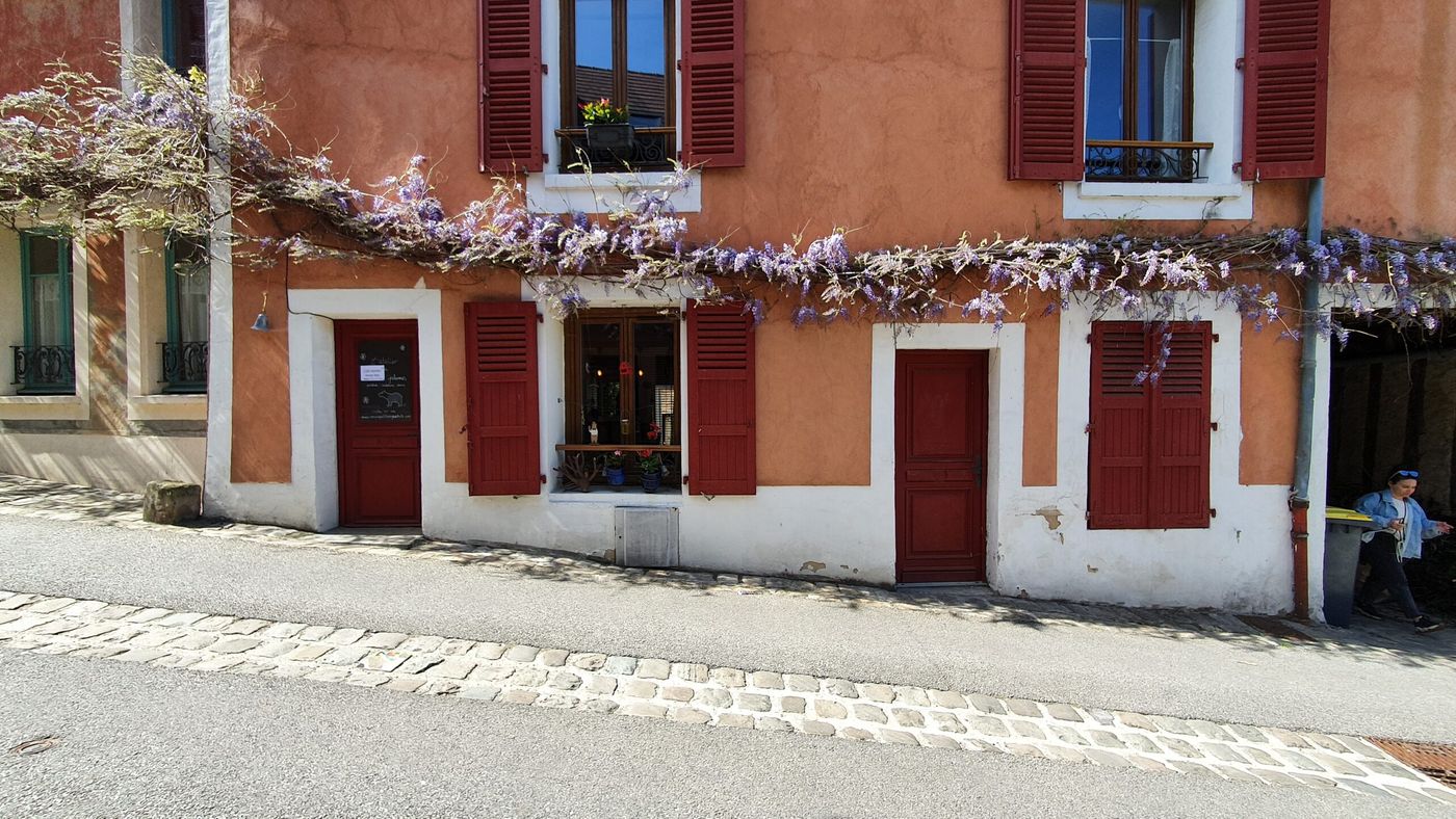 Architecture du village de Gometz-le-Châtel