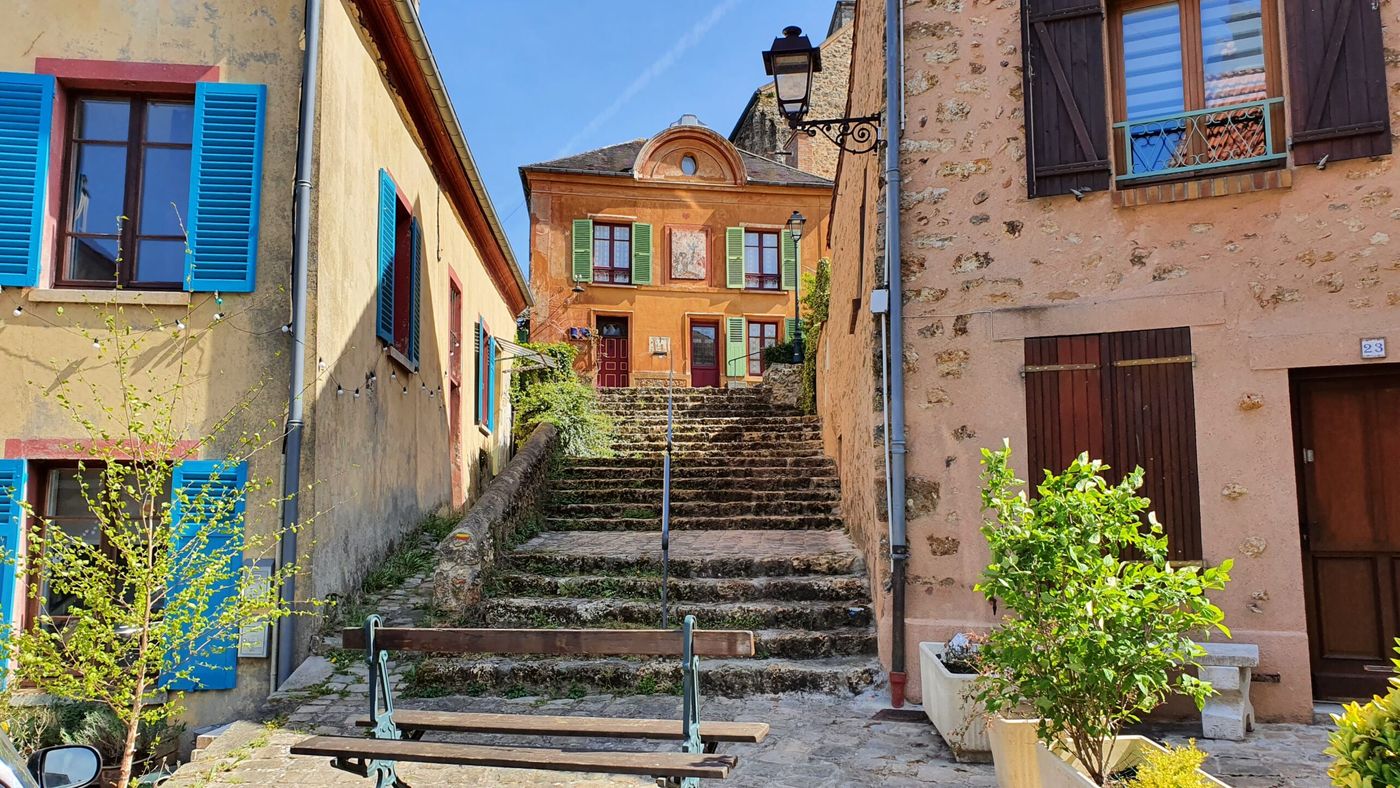 Maison restaurée L'Ortie Rouge à Gometz-le-Châtel