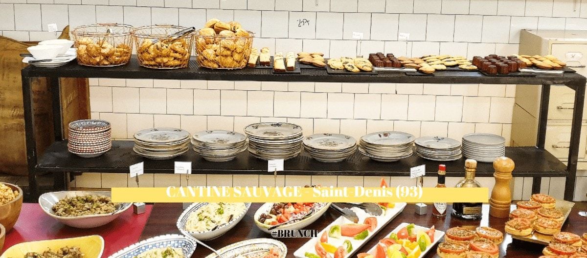 Buffet du brunch de la Cantine Sauvage à Saint-Denis, viennoiseries et salades