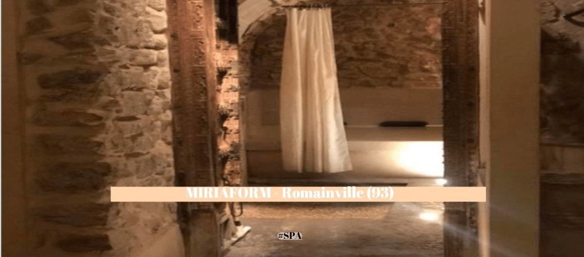 Intérieur en pierres apparentes du spa Miriaform à Romainville