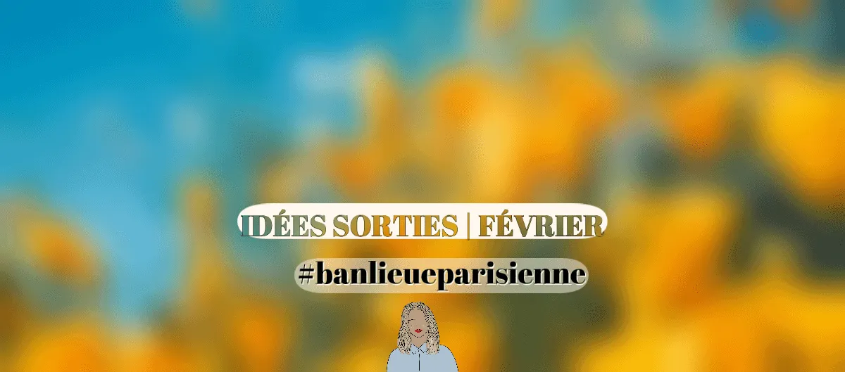 Fleurs orangées floues sous un ciel bleu